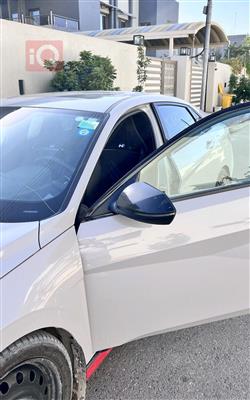 هیوندای ئەلەنترا